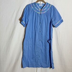 Vintage leisure life Blue Button-Up Dress with Rainbow Accents size medium VTG